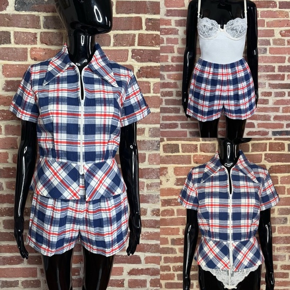 Vintage 70s Two Piece Plaid Short Set in Red White and Blue Seersucker Fabric - Picture 5 of 5